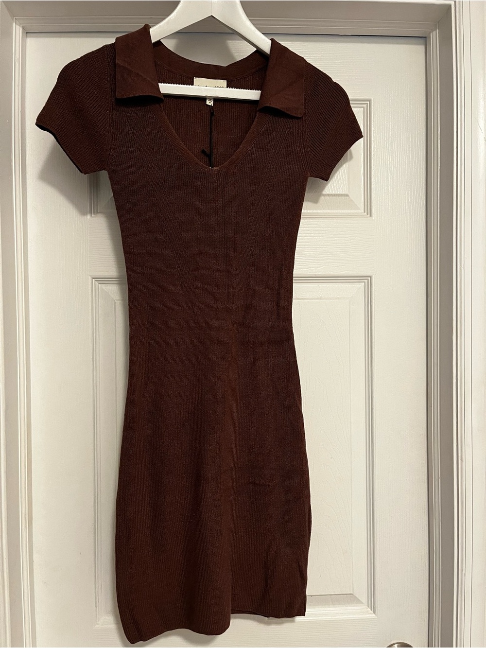Brown V‑Neck Polo Knit Maxi Dress